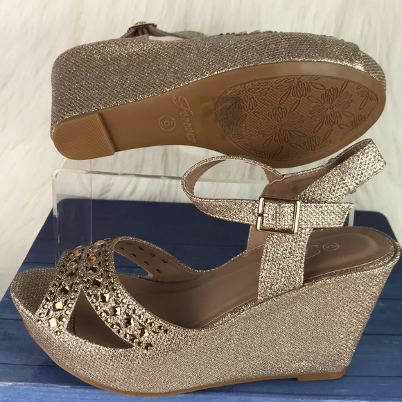 Open Toe Wedge Heels - Picture 5 of 5